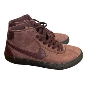Nike Woman Burgundy Crush